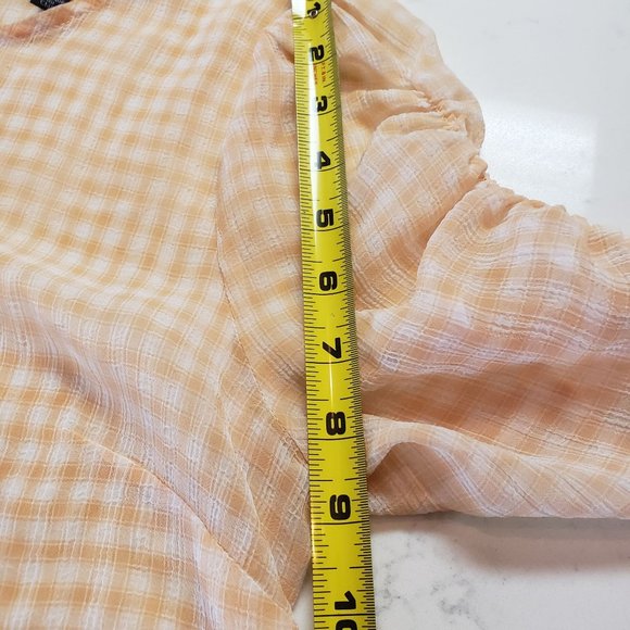 ModCloth blouse size Medium sheer checkered gathered half sleeve Peachy white - Picture 5 of 7